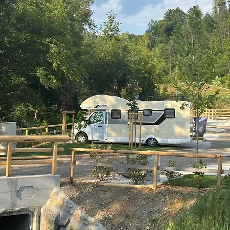 Barbana Lipizzans Camper Park -pitches Kemp *